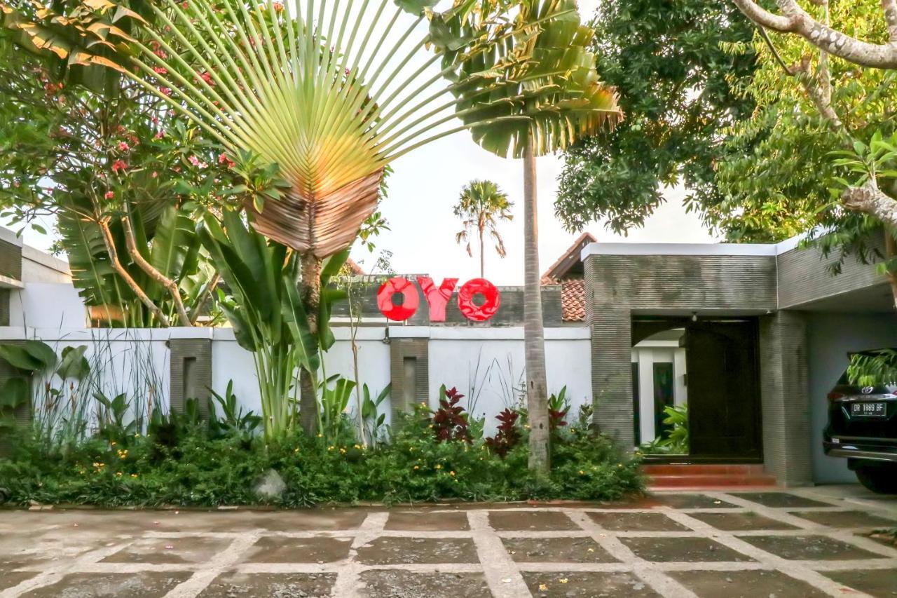 Oyo 1757 Villa Dende Lombok Exterior photo
